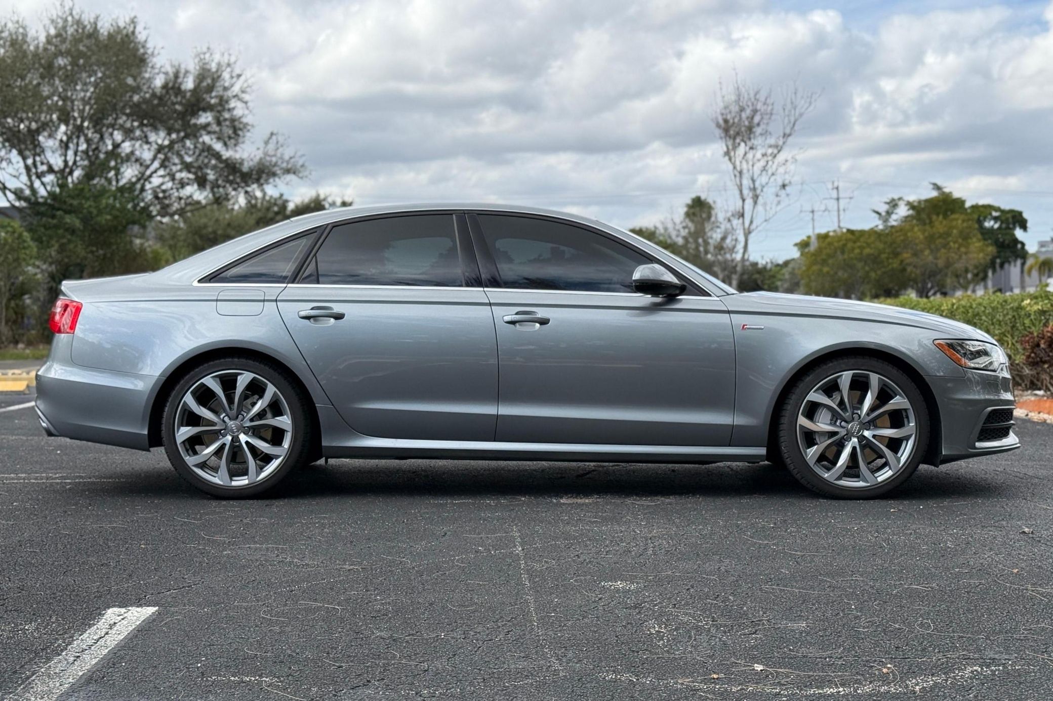 
								Audi A6 – 2014 full									